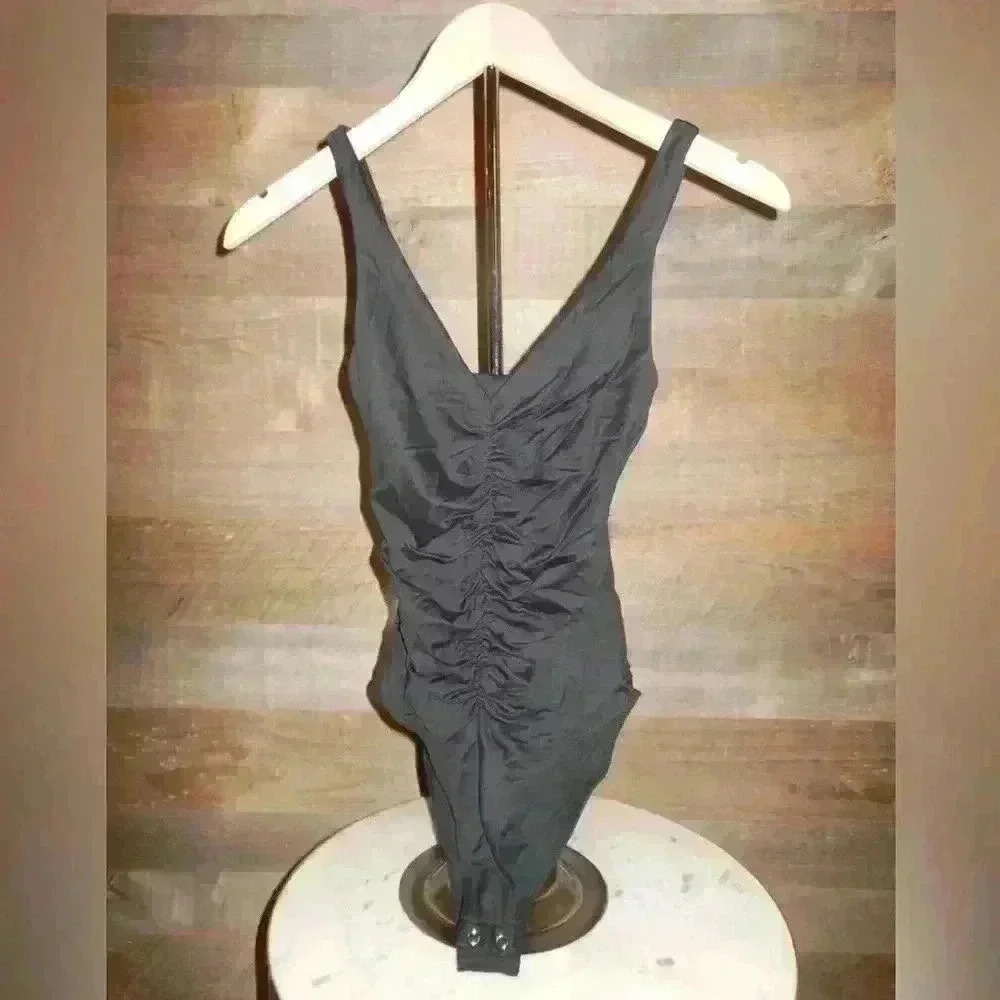 Forever 21 black ruched body suit - S